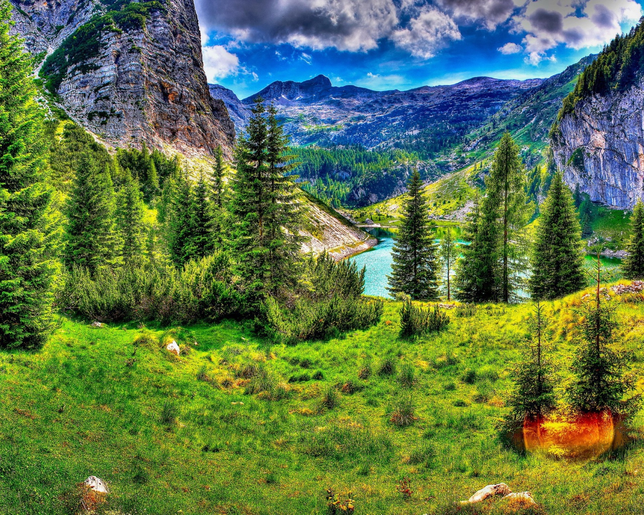 Завораживающий горный пейзаж, HDR фото