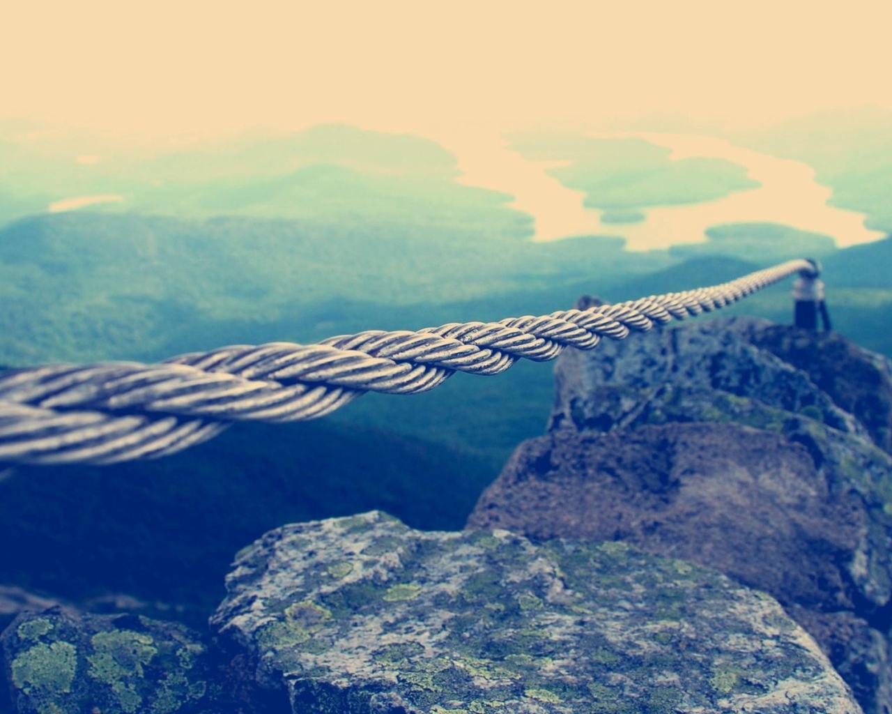 Веревка над пропастью