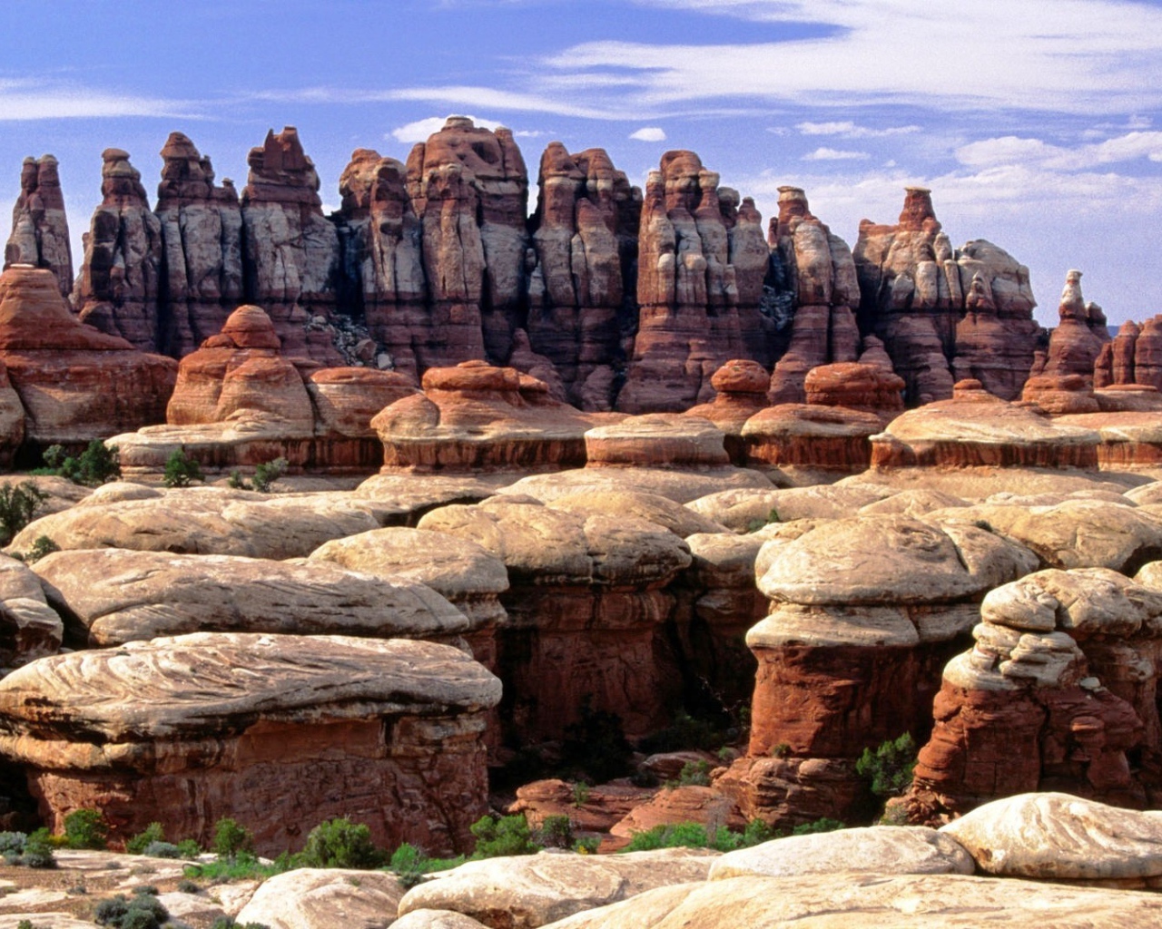 Необычные скальные образования - работа ветра