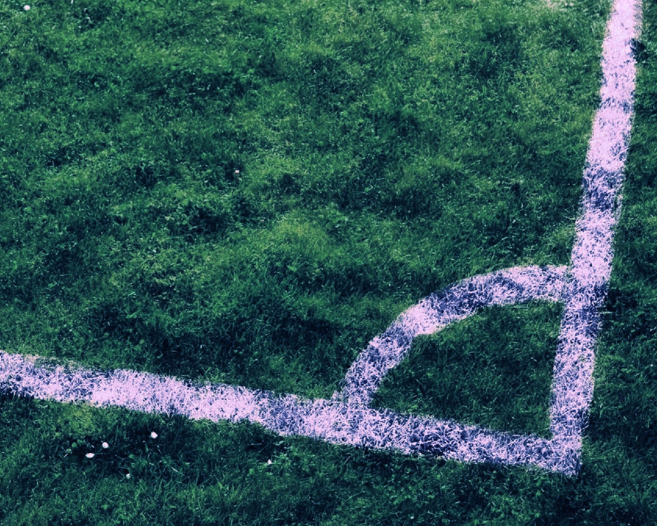 Угловая разметка на футбольном поле