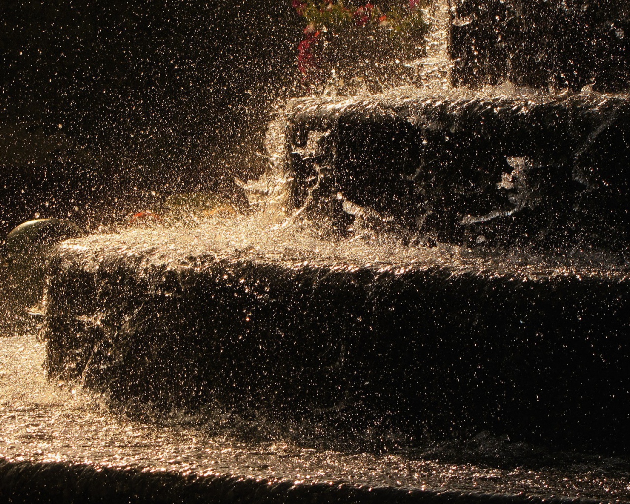 Ливень на ступенях