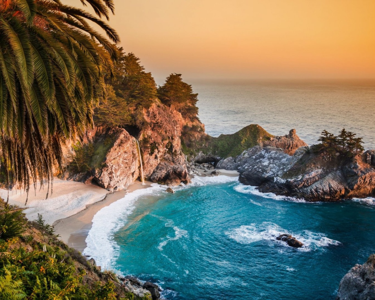 Тихая заводь в тропиках