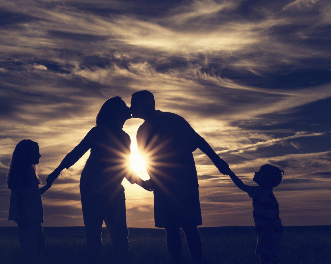 Большая любящая семья