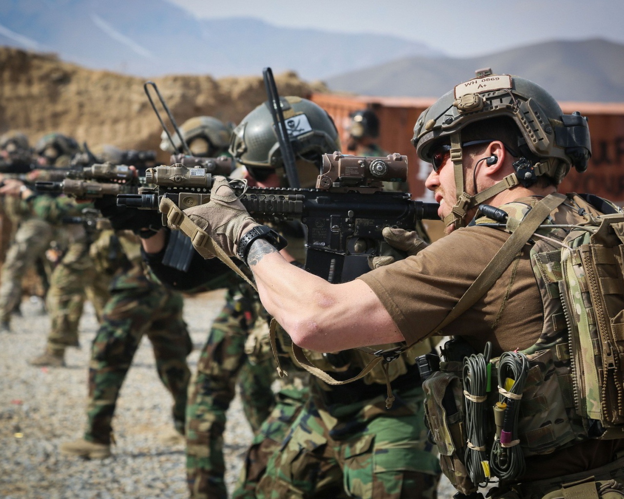 Солдаты на стрельбище