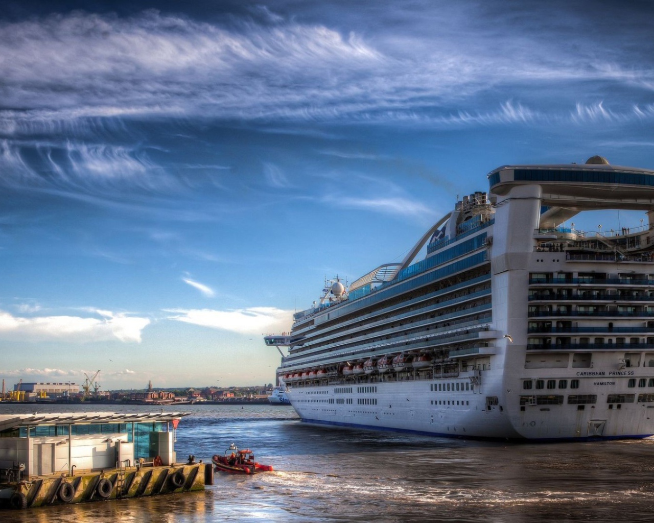 Круизный лайнер Caribbean Princess