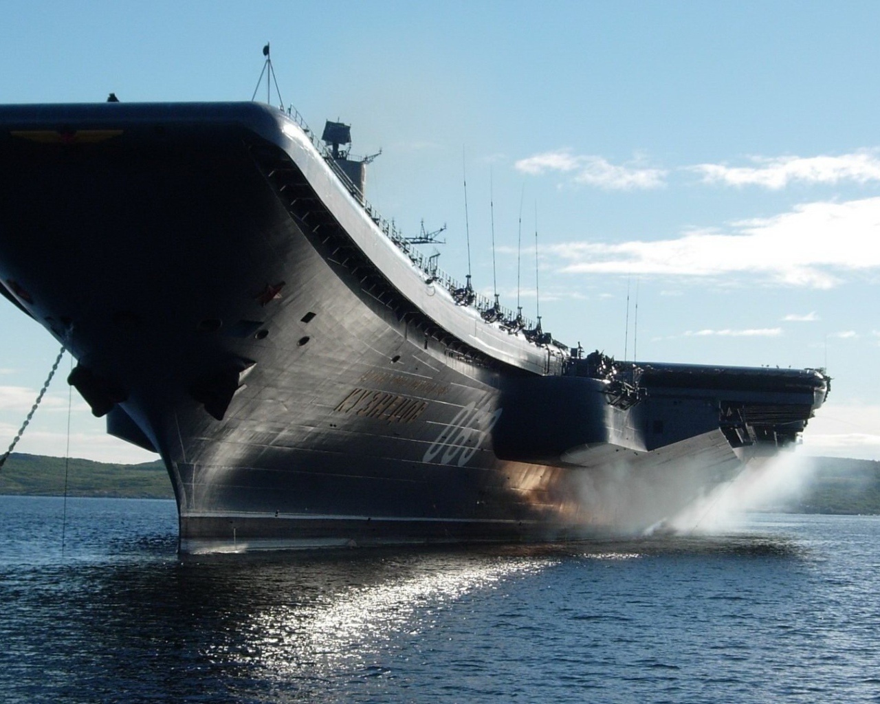 Тяжелый авианесущий крейсер Адмирал Кузнецов