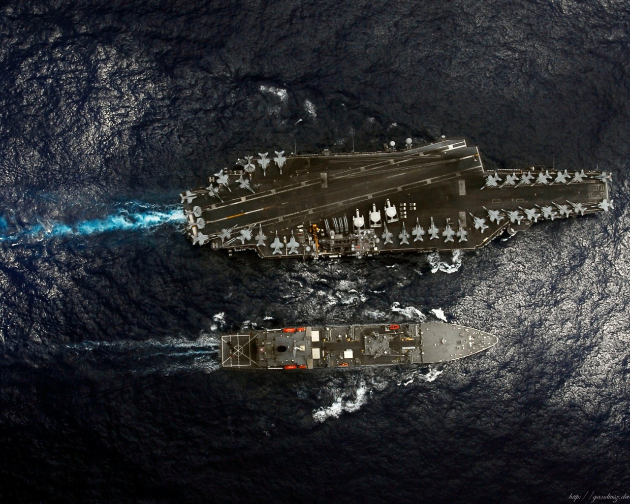 Фото авианосца с высоты