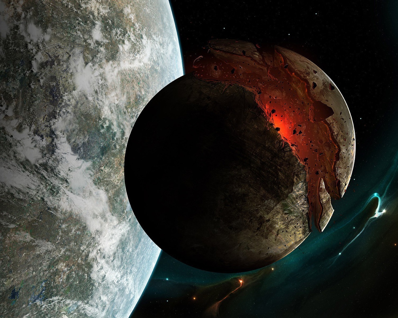 Небольшая луна раскололась на две половины