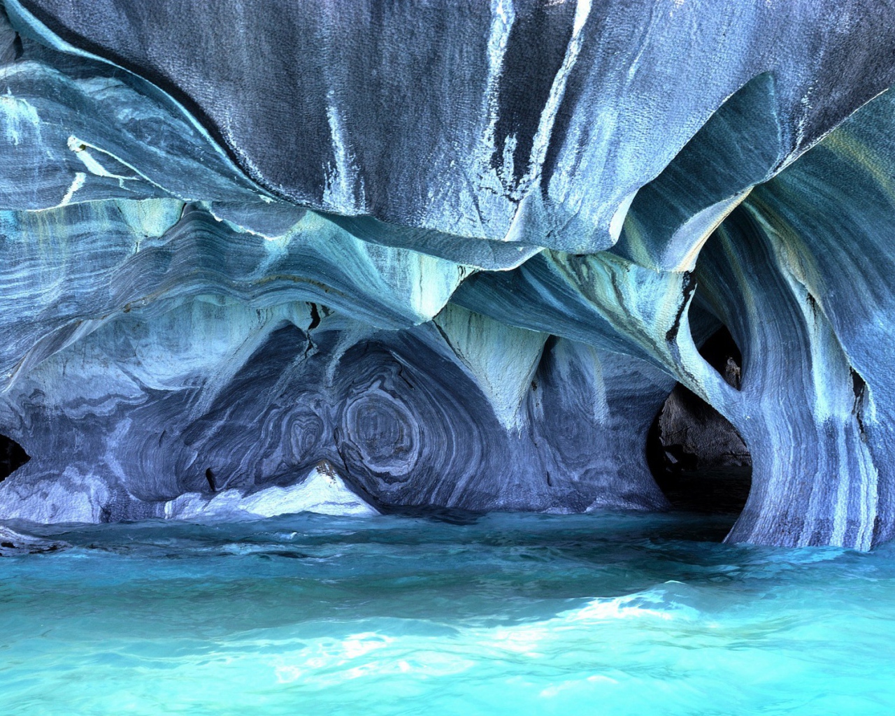 Голубая пещера в Чили
