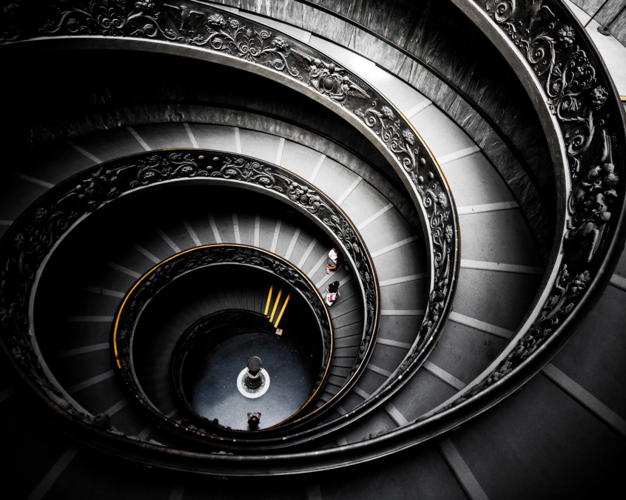 Фото круговой лестницы в Ватикане