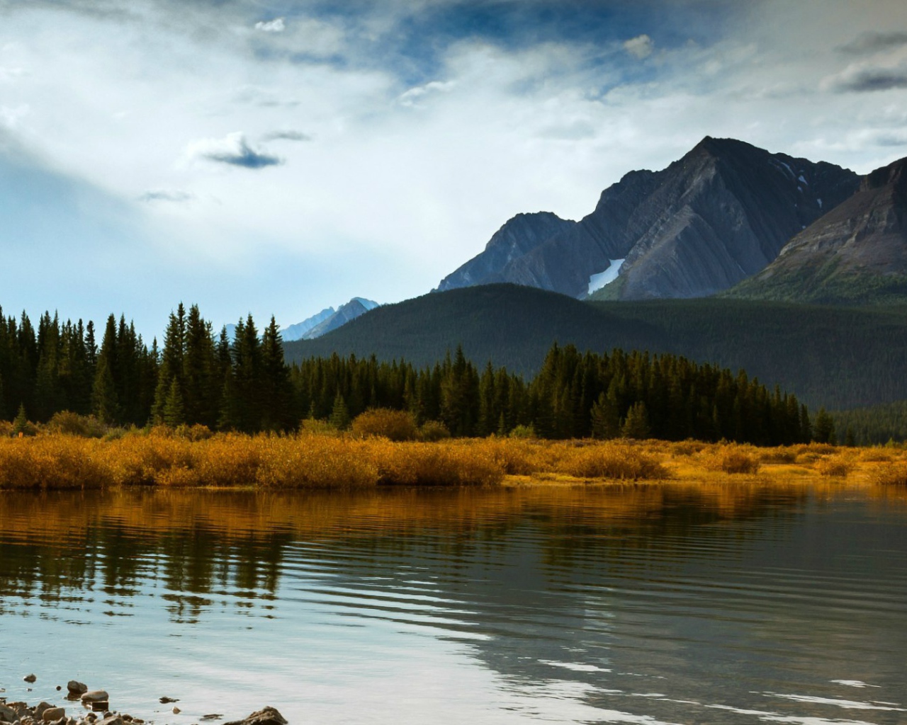 Верхнее озеро Кананаскис. Альберта, Канада