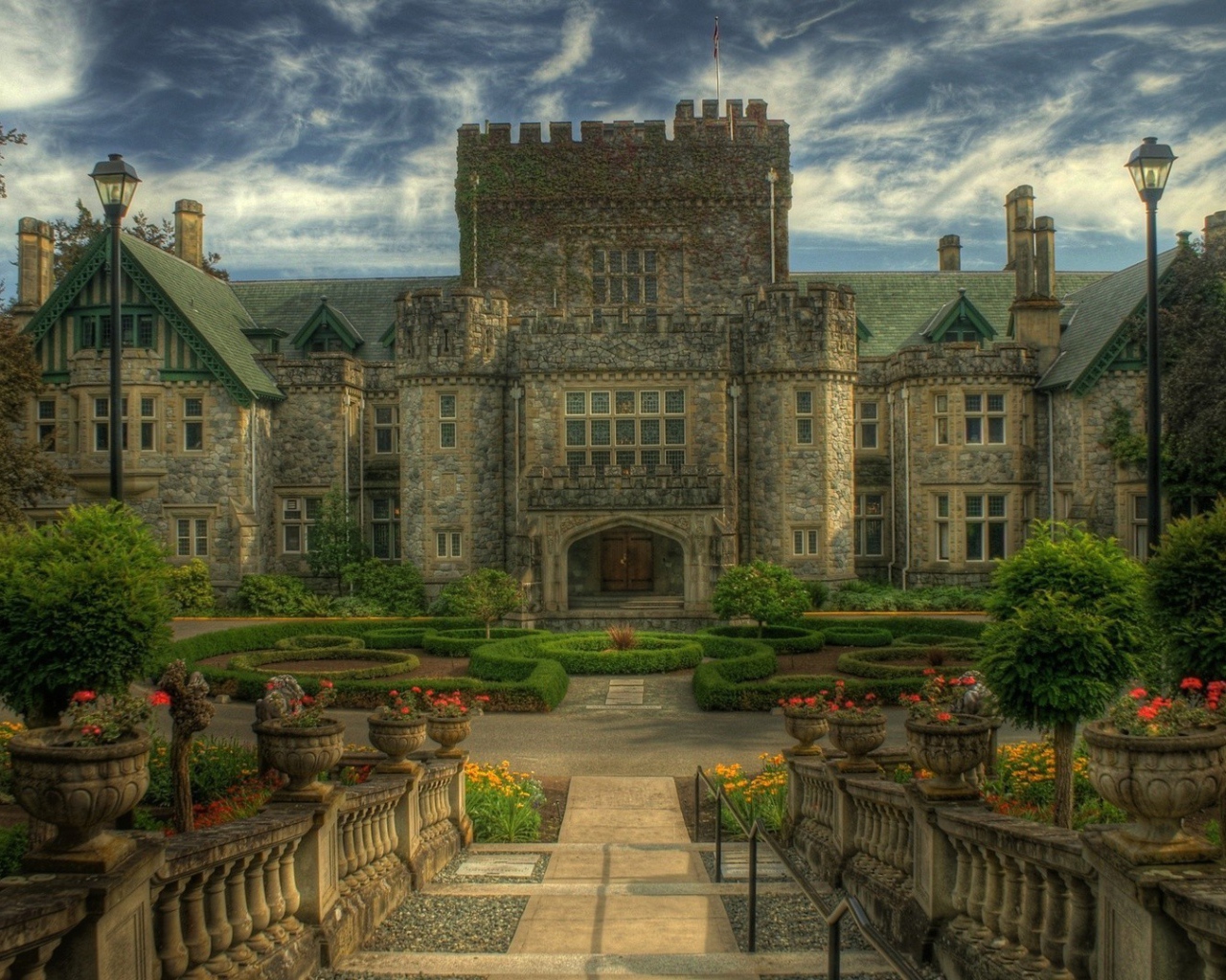 Старинный замок в Канаде