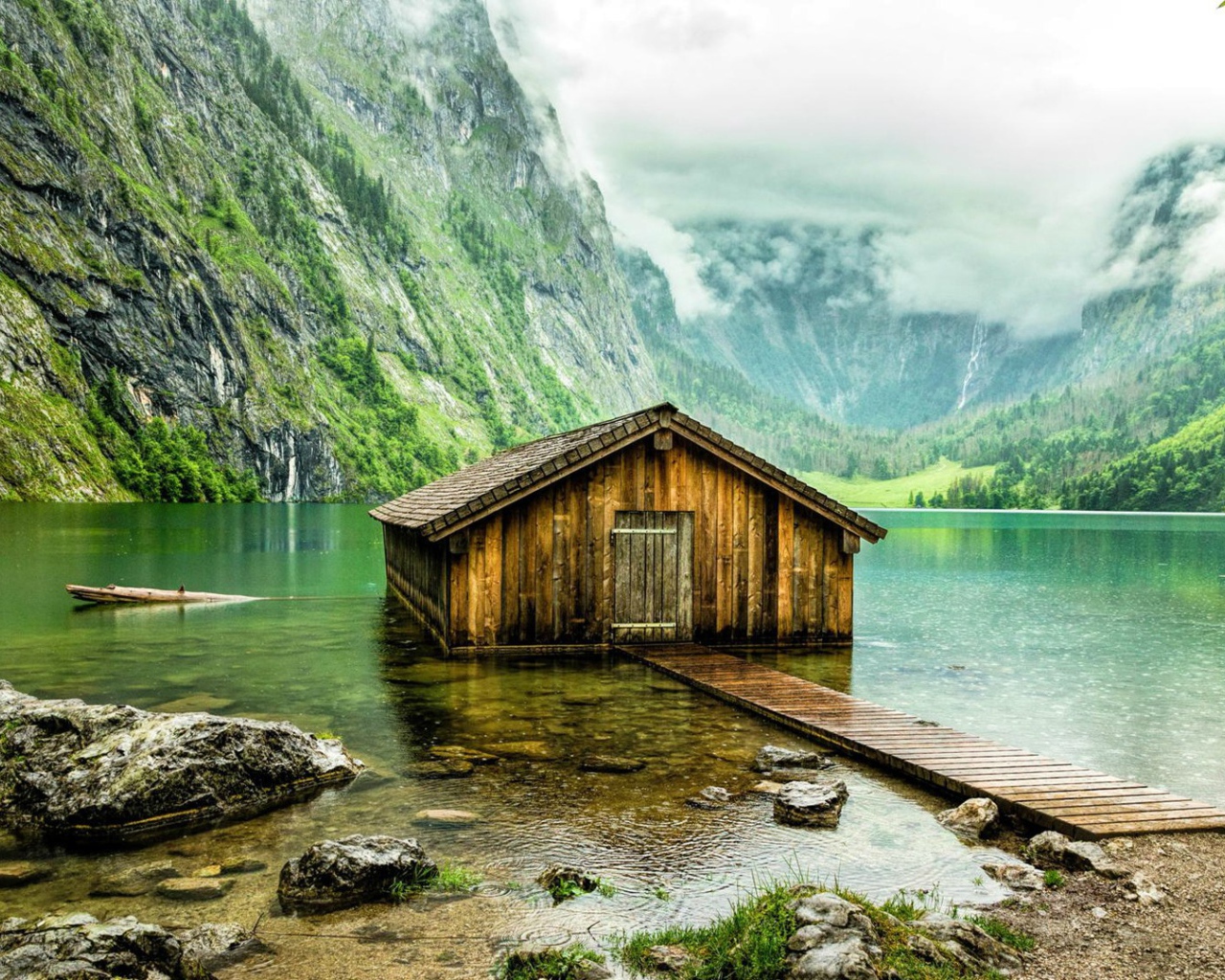 Озеро Оберси в Баварии Германия