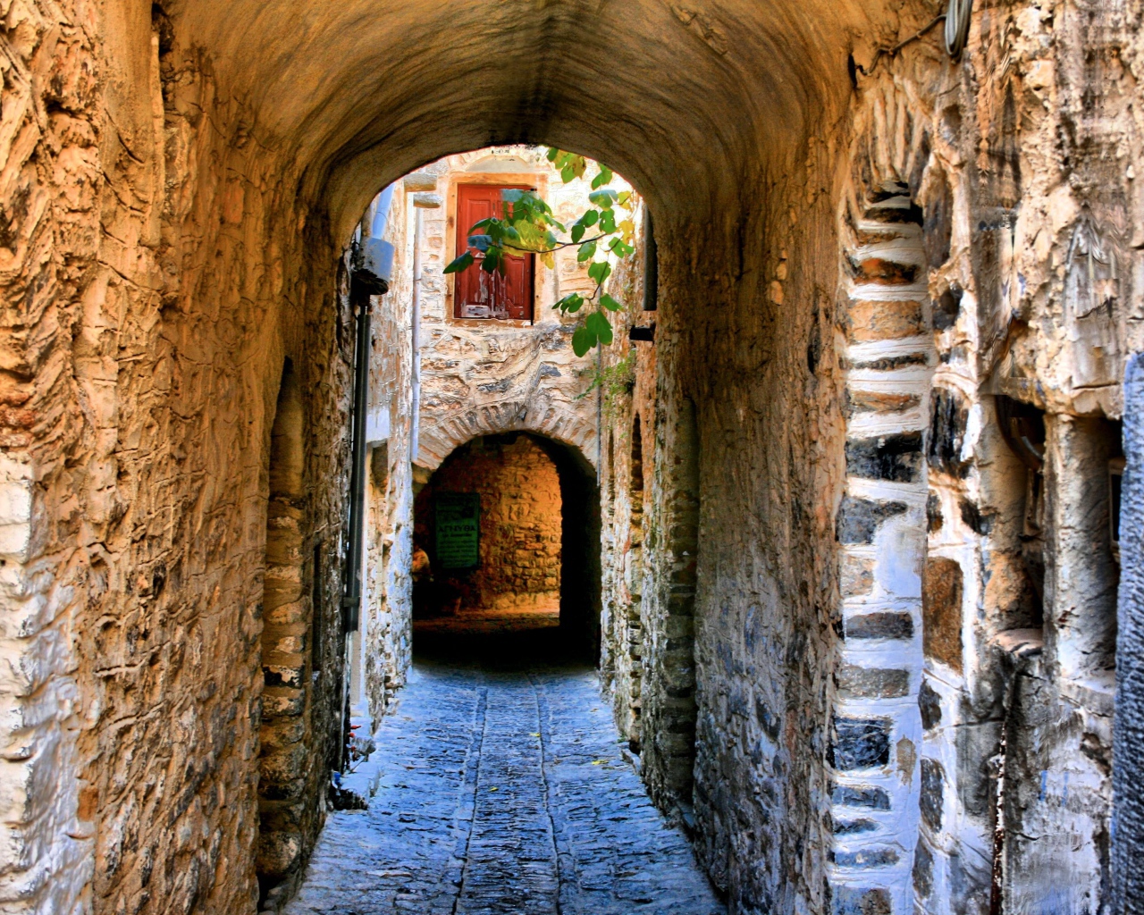 Проход для пешеходов, остров Хиос Греция