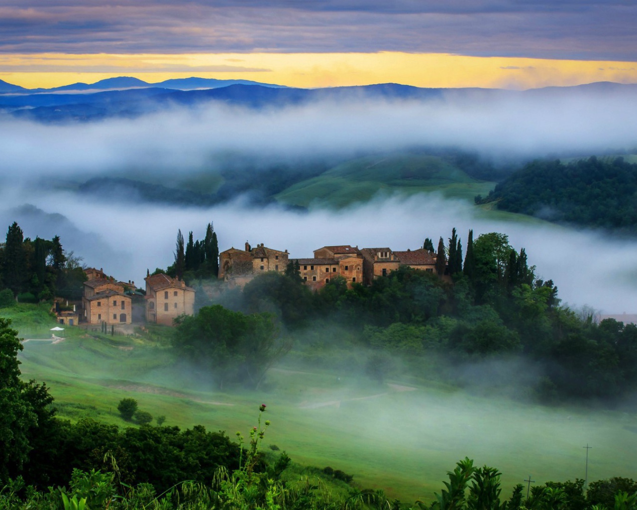 Туман в Тоскане, Италия