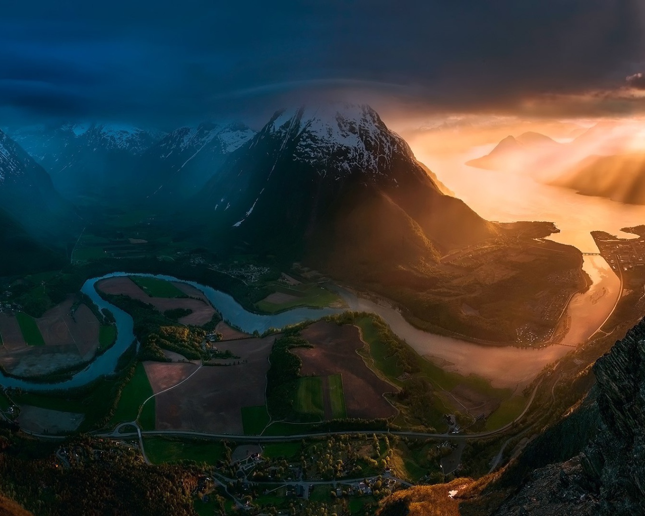 Местность Гейрангер в Норвегии