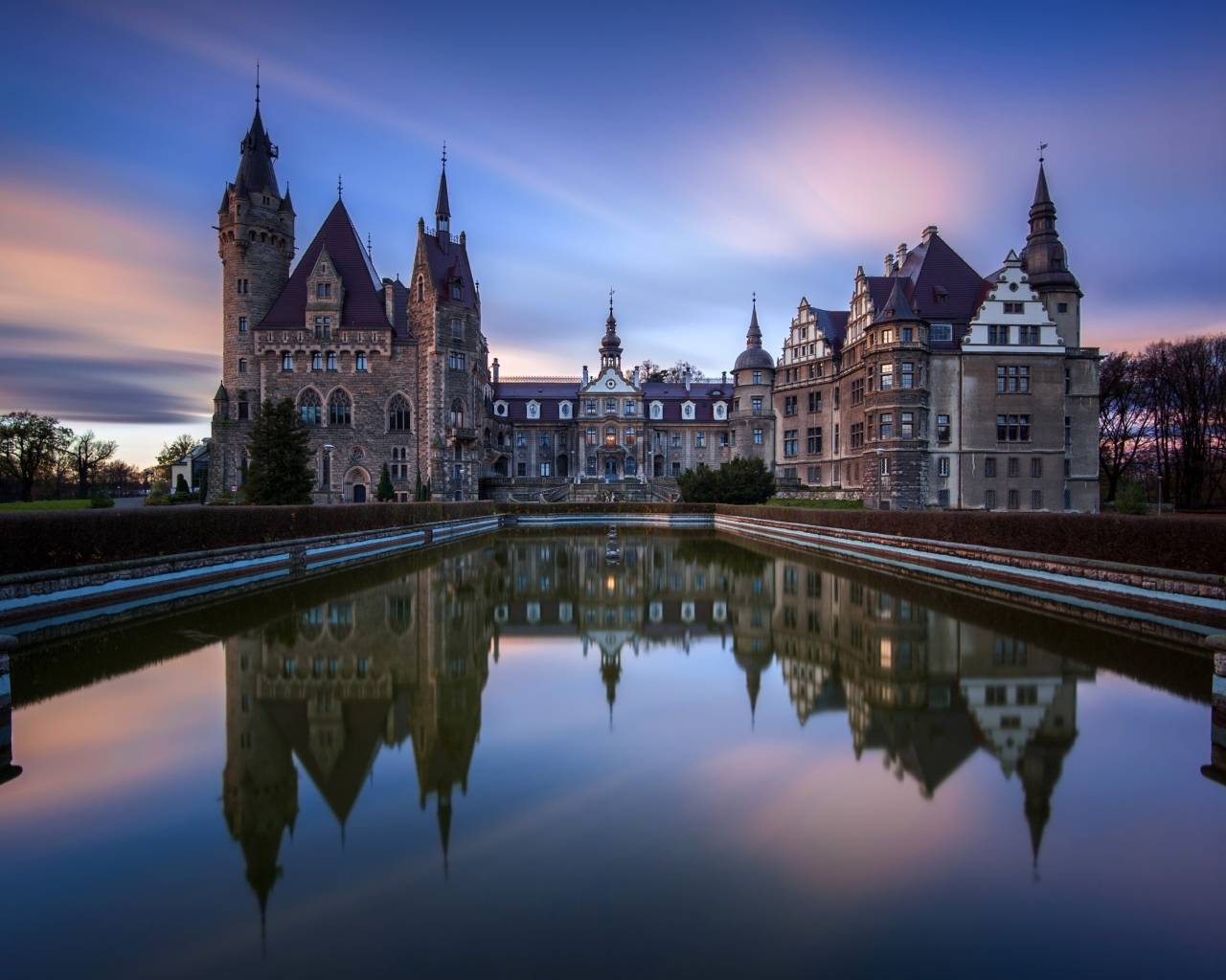 Старинный замок в Польше