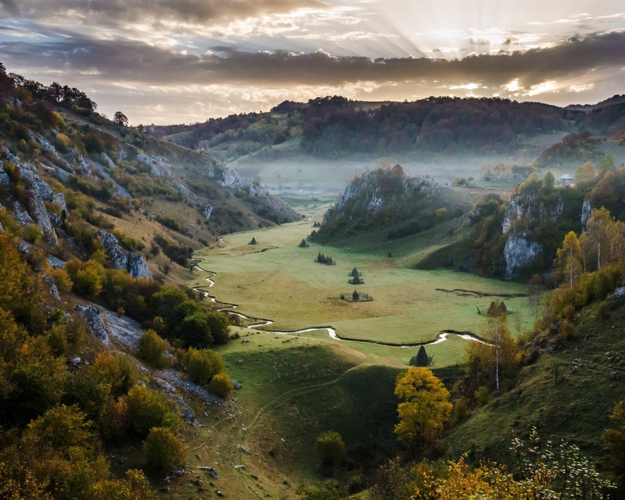 Горная долина в Румынии