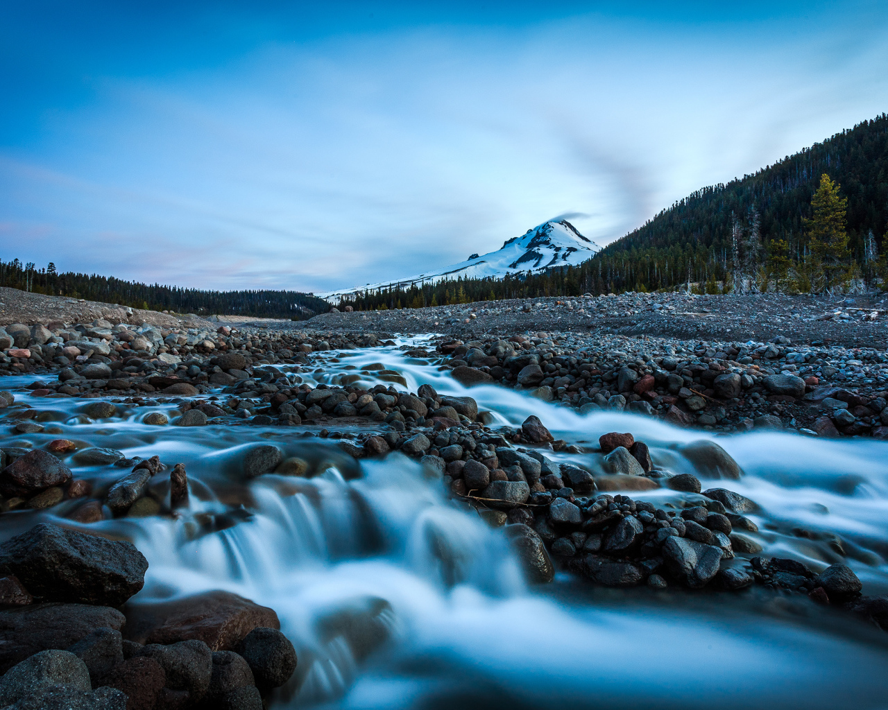 Река течет по камням, Орегон