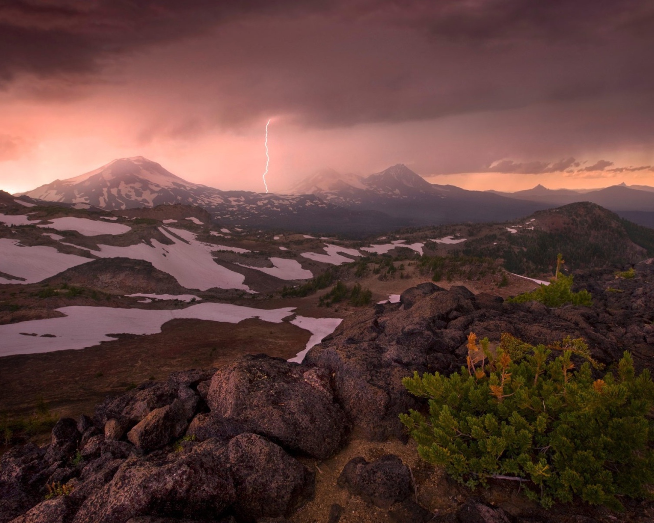 Гроза в горах Орегона