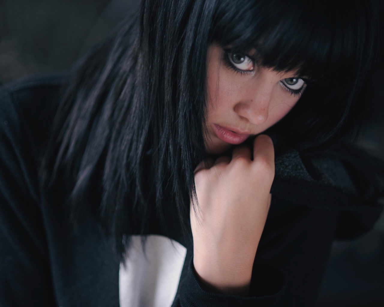 Актриса брюнетка Мелисса Кларк