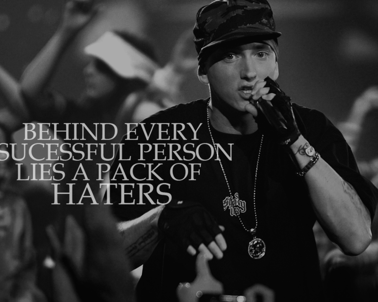 Позади каждого успешного человека множество ненавистников