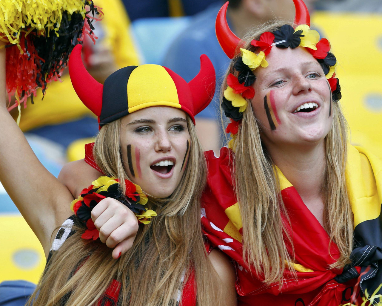 Девушки болеют за Бельгию на чемпионате