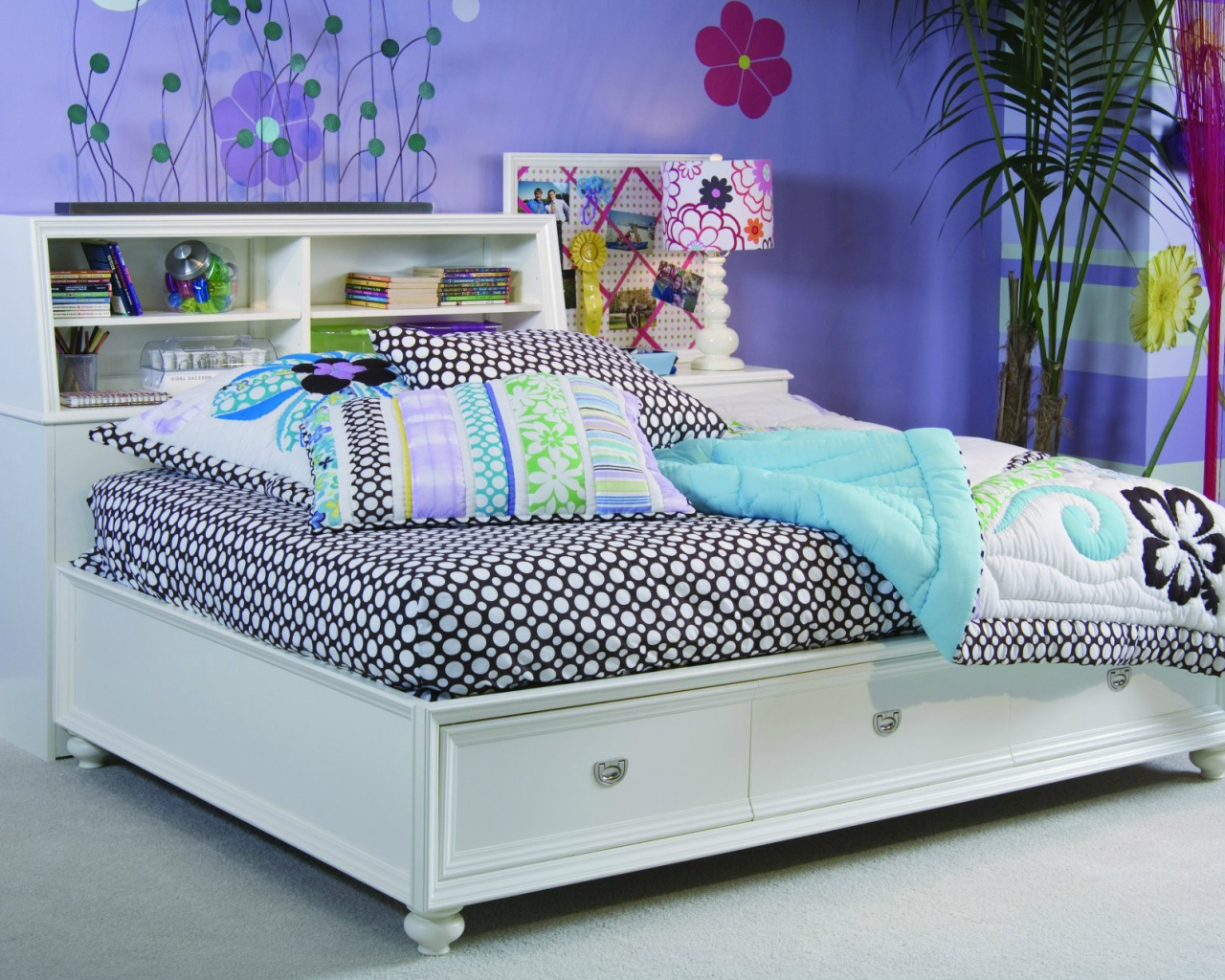 Сине белая спальня