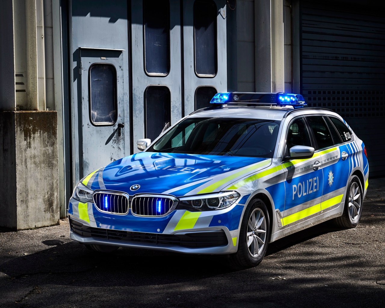 Полицейский автомобиль BMW 530d xDrive, 2017