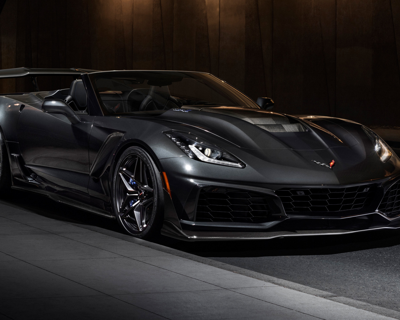Быстрый новый автомобиль Chevrolet Corvette ZR1, 2019