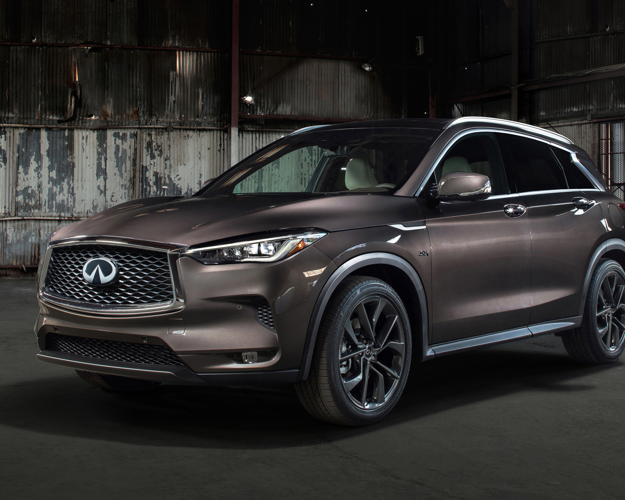 Стильный внедорожник Infiniti QX50, 2019