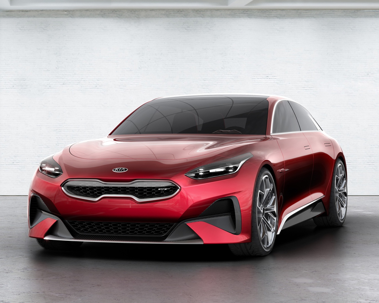 Красный спортивный автомобиль хэтчбек KIA Pro Ceed, 2017