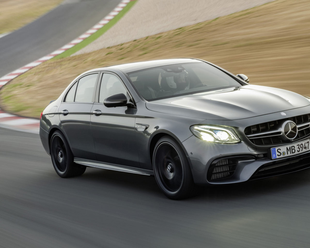 Mercedes-AMG E63 2017 года