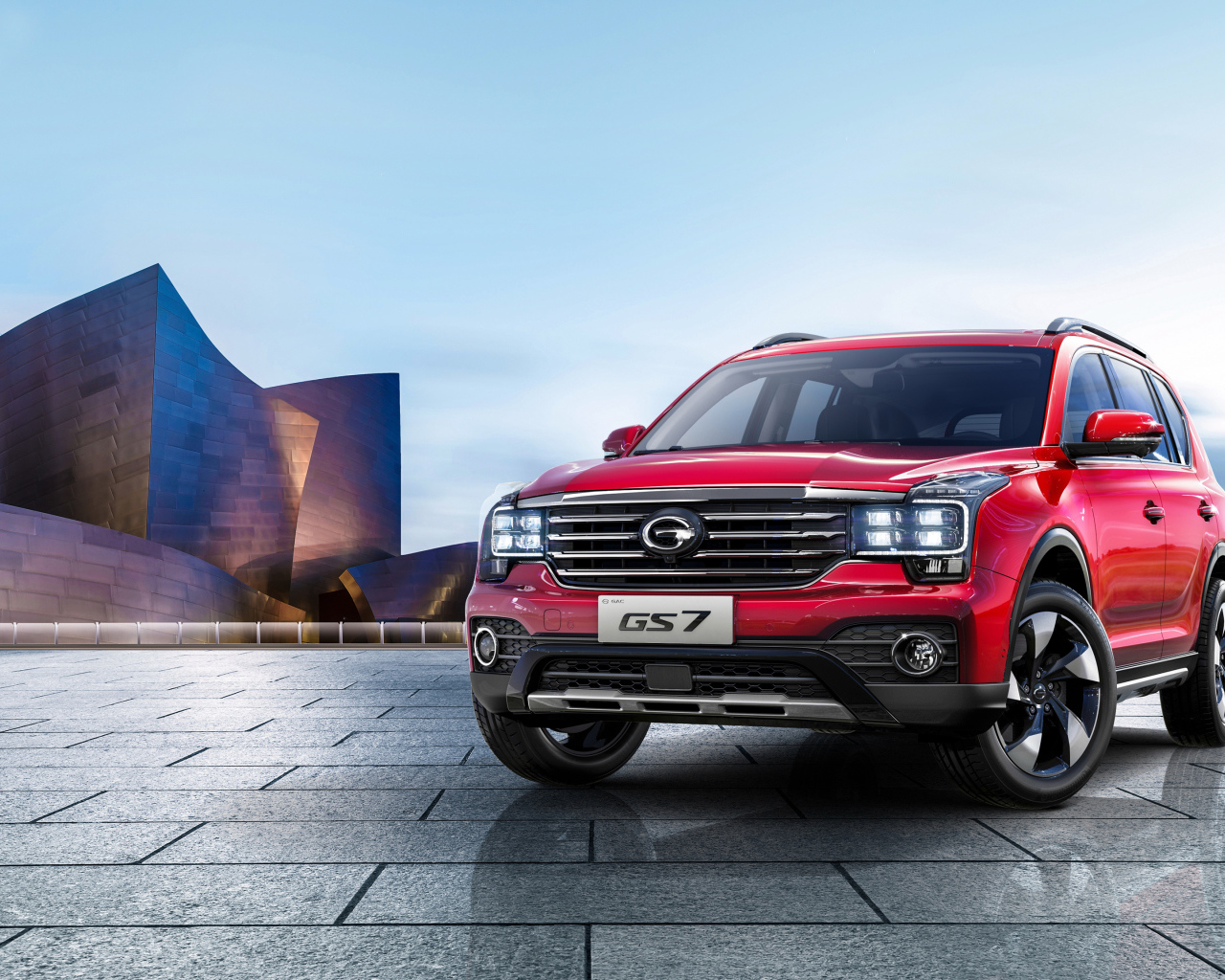 Красный кроссовер Trumpchi GS7, 2017 года