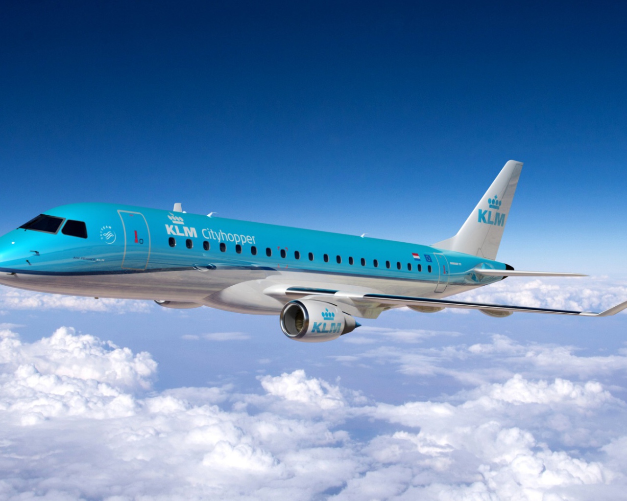 Сине - белый Embraer авиакомпании KLM Cityhopper 