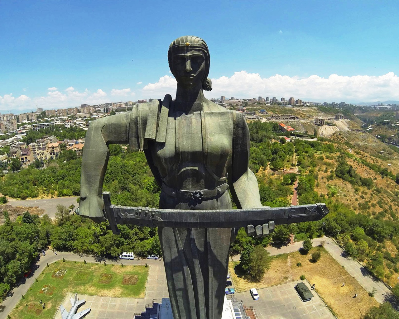 Памятник Мать Армения город Ереван 
