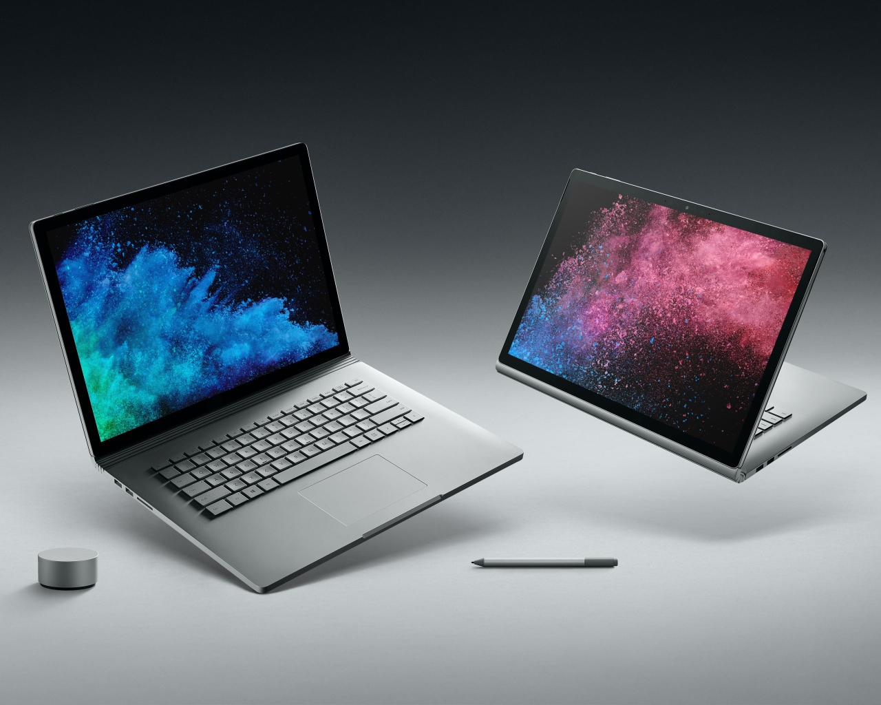 Стильные  ноутбуки Microsoft Surface Book 2, 2017 на сером фоне