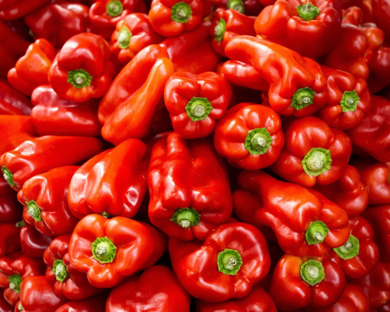 Красный сладкий перец крупным планом 