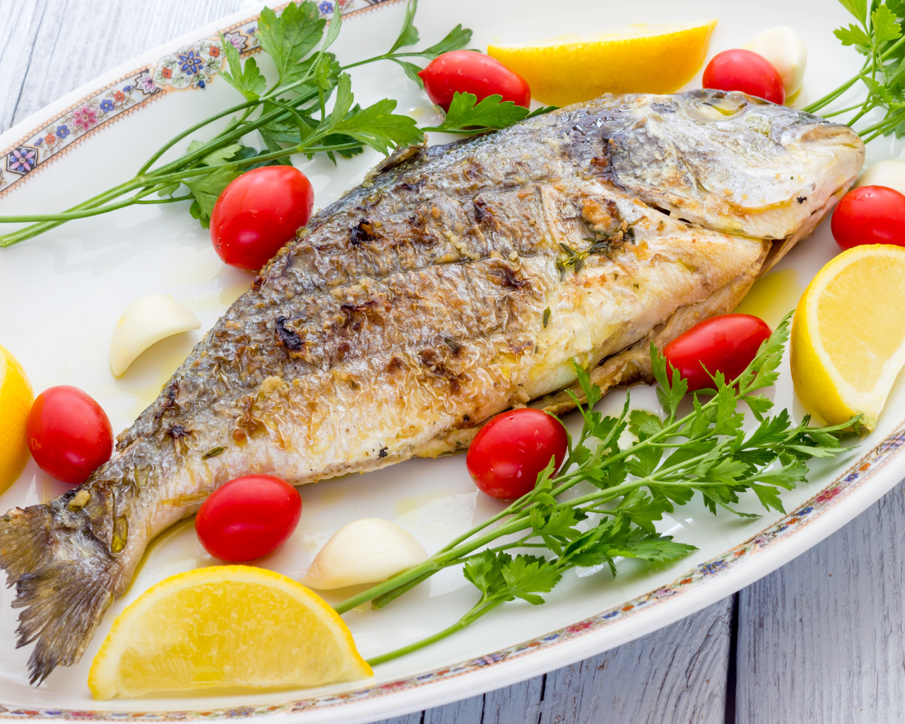 Аппетитная жареная рыба с золотистой корочкой 