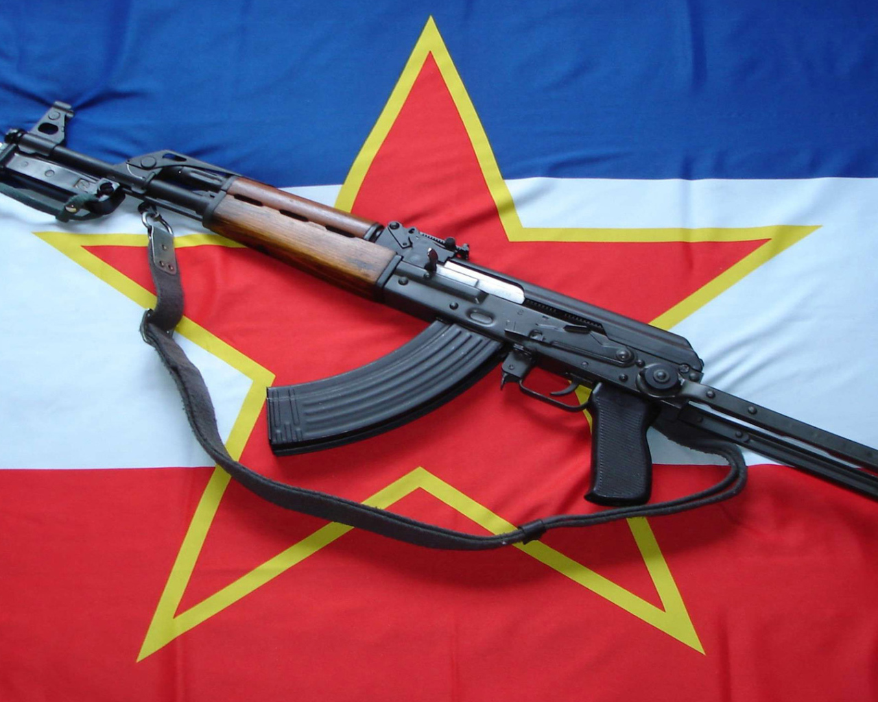 Настоящему защитнику на 23 февраля 