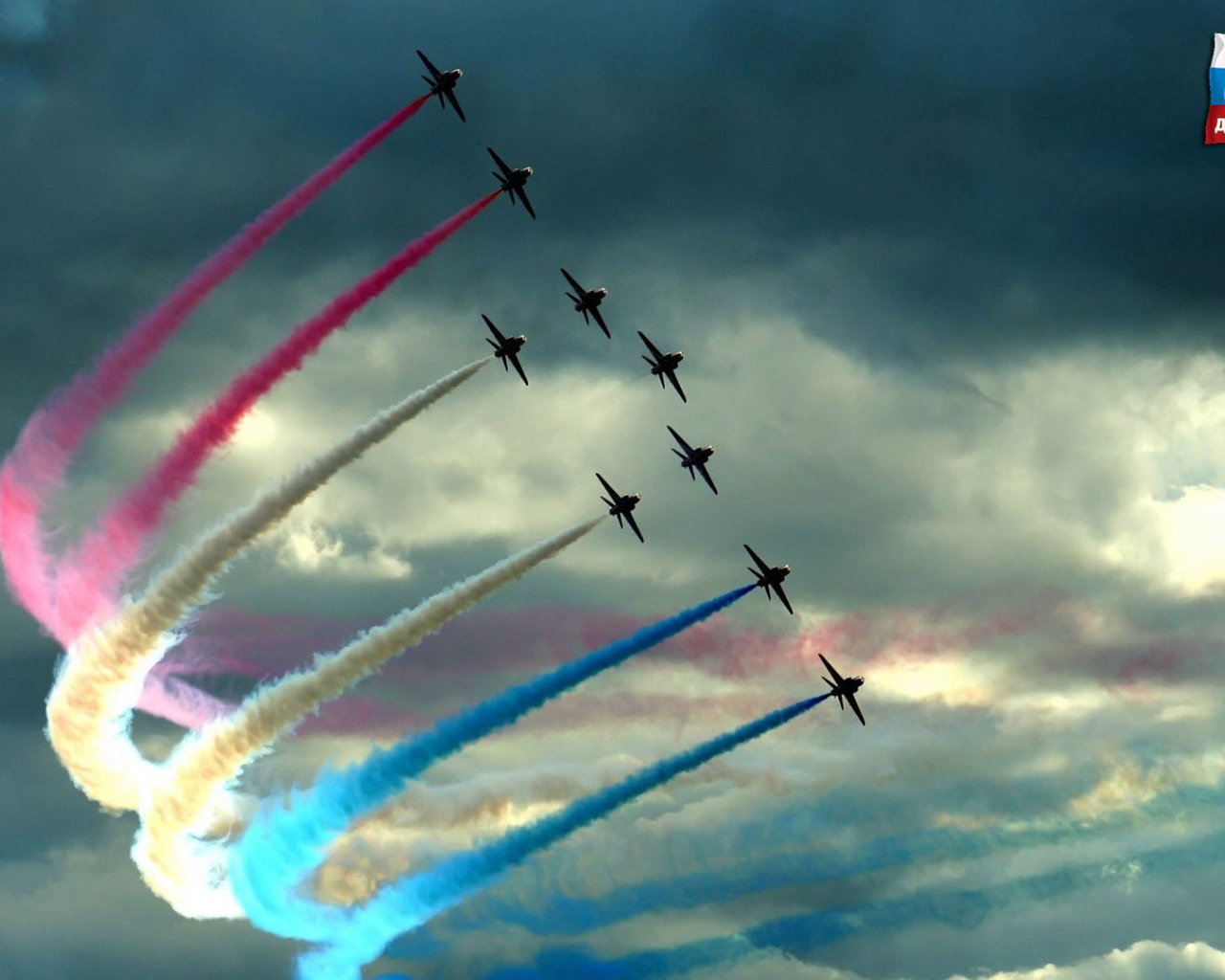 Полет истребителей на 23 февраля