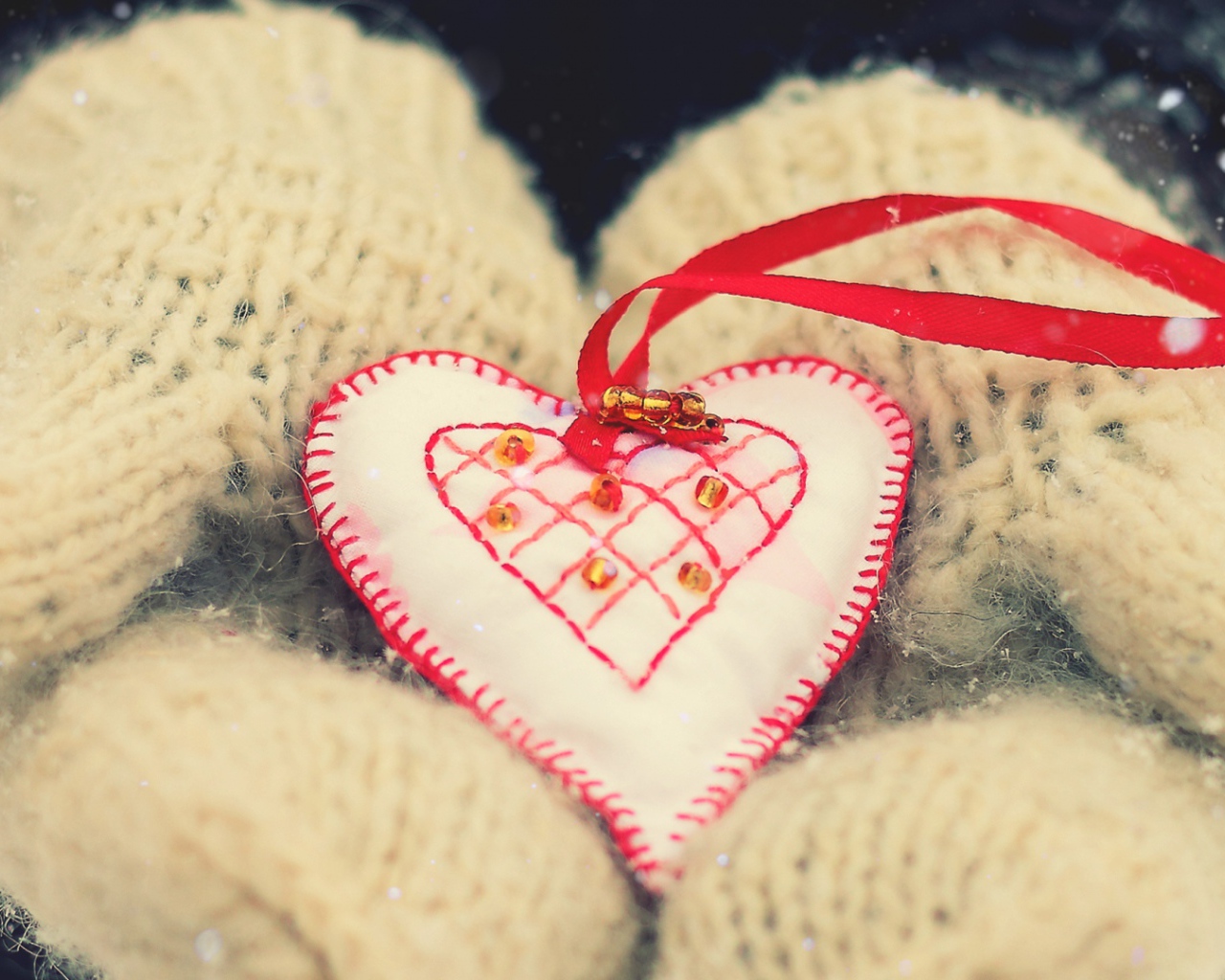 Признание в любви на ладонях 