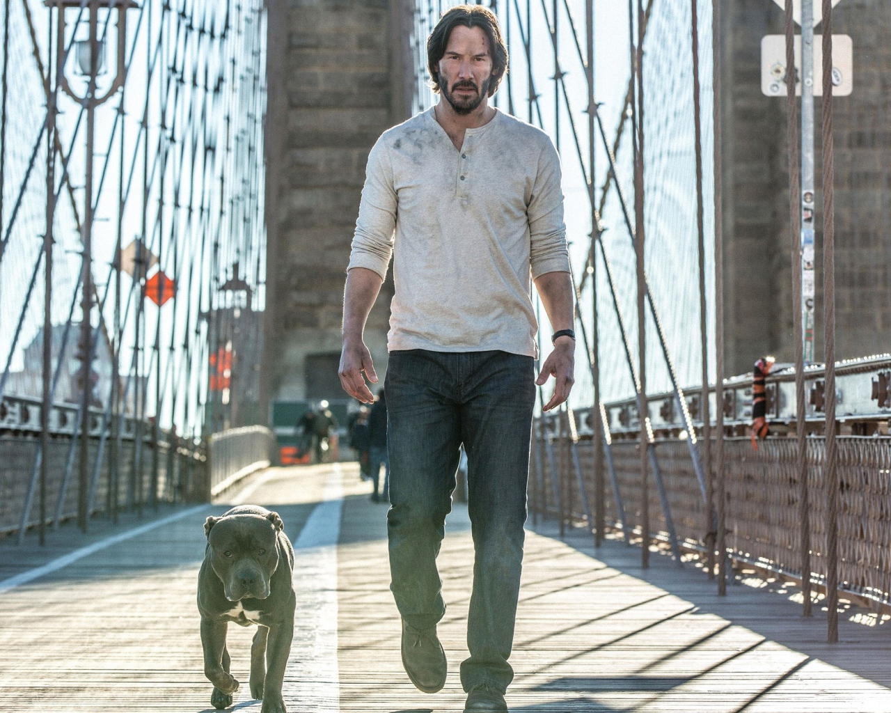 Актер Киану Ривз с собакой фильм Джон Уик 