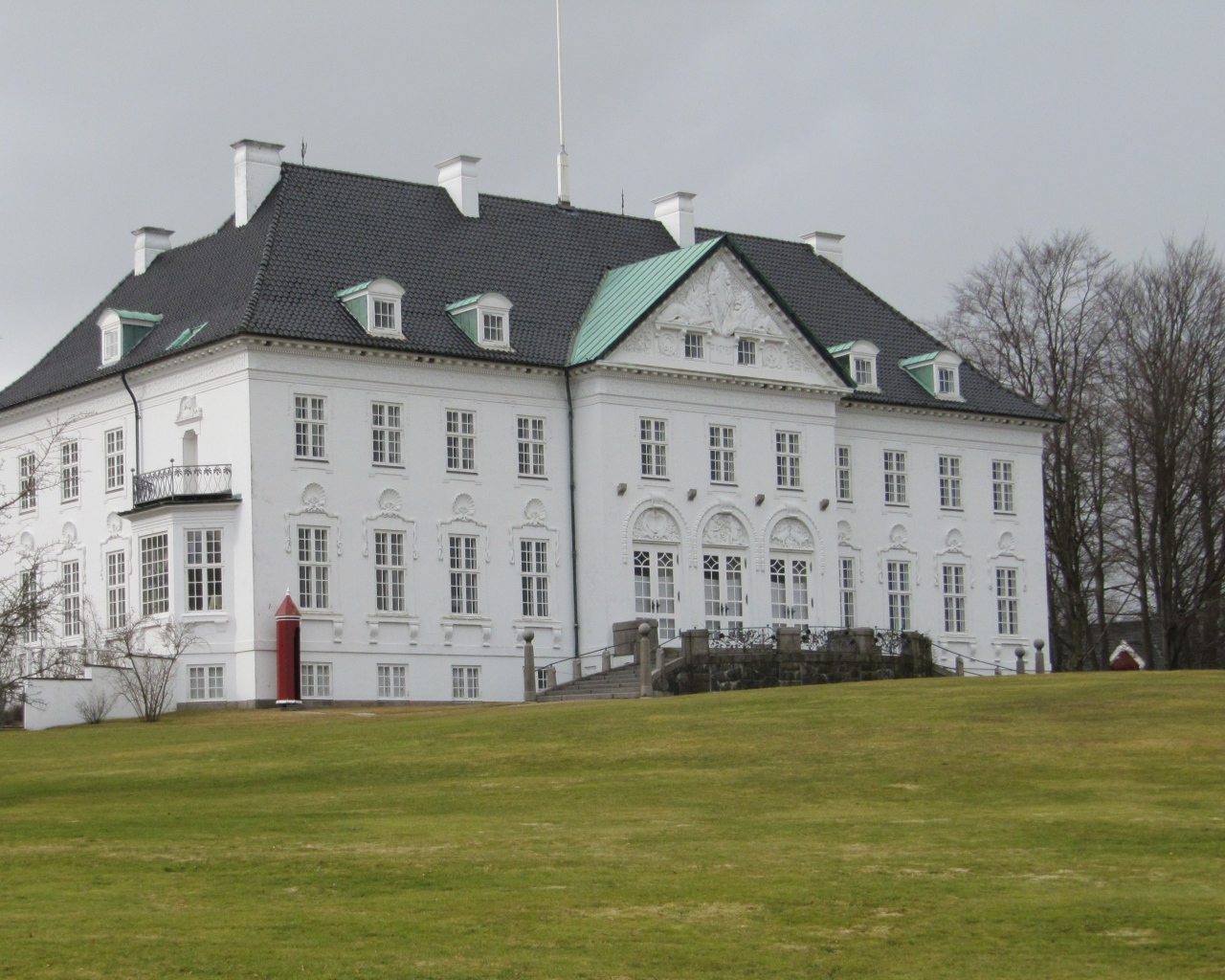 Дворец Марселисборг город Орхус, Дания 
