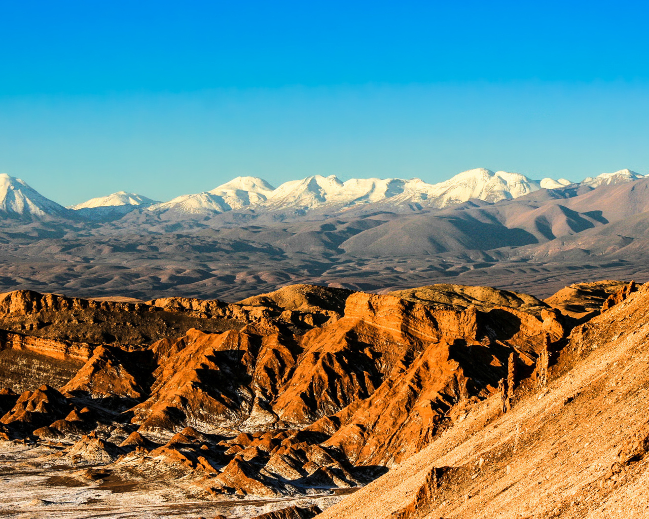 Горы в пустыне Атакама, Чили 