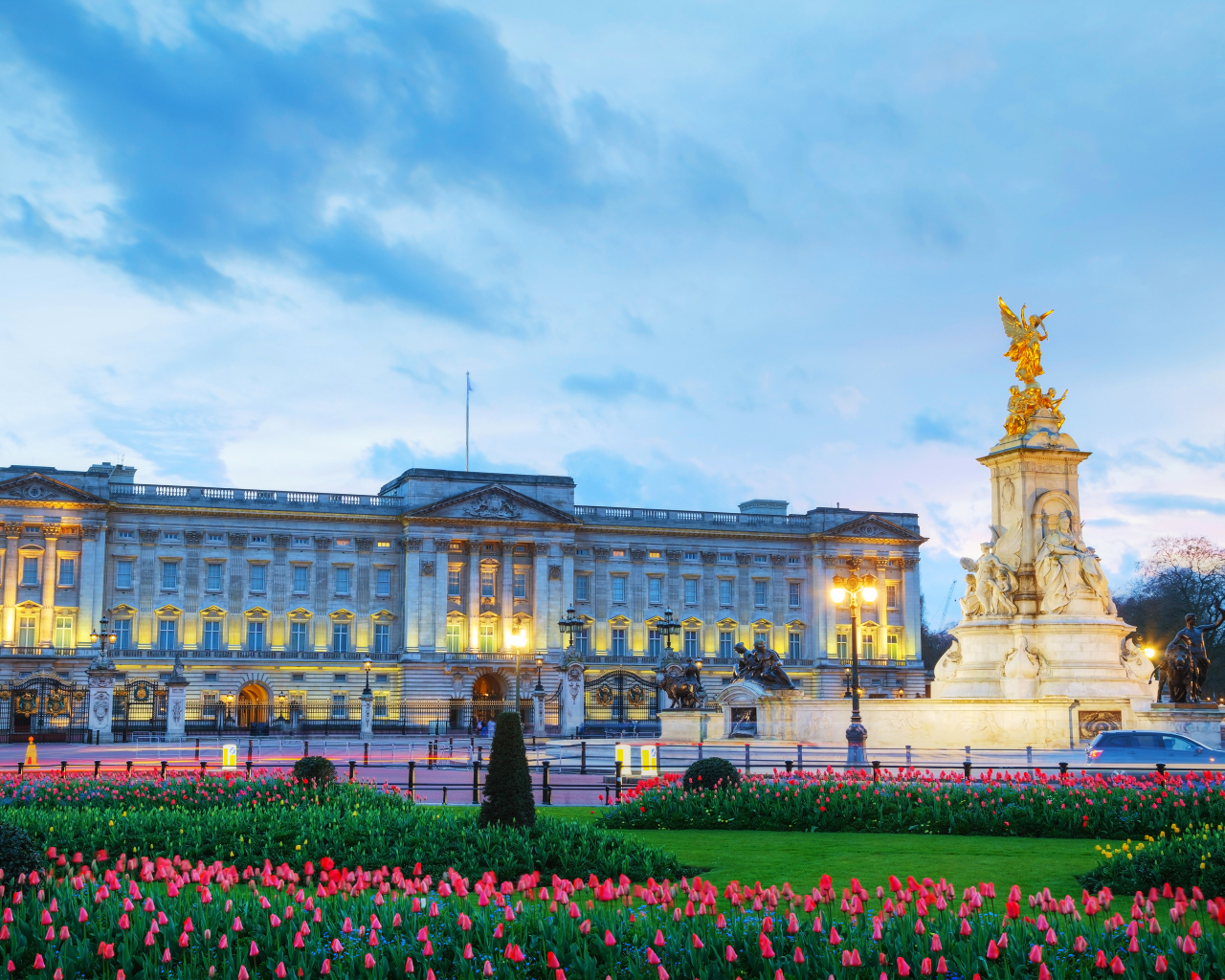 Старинный Букингемский дворец, Лондон. Англия 