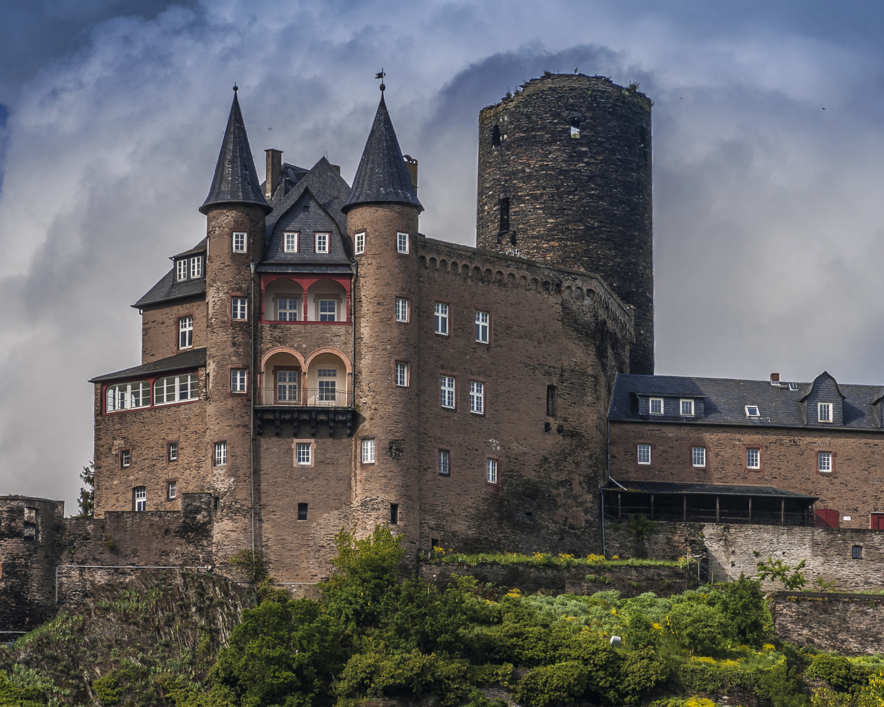 Старинный замок Катц, Германия 