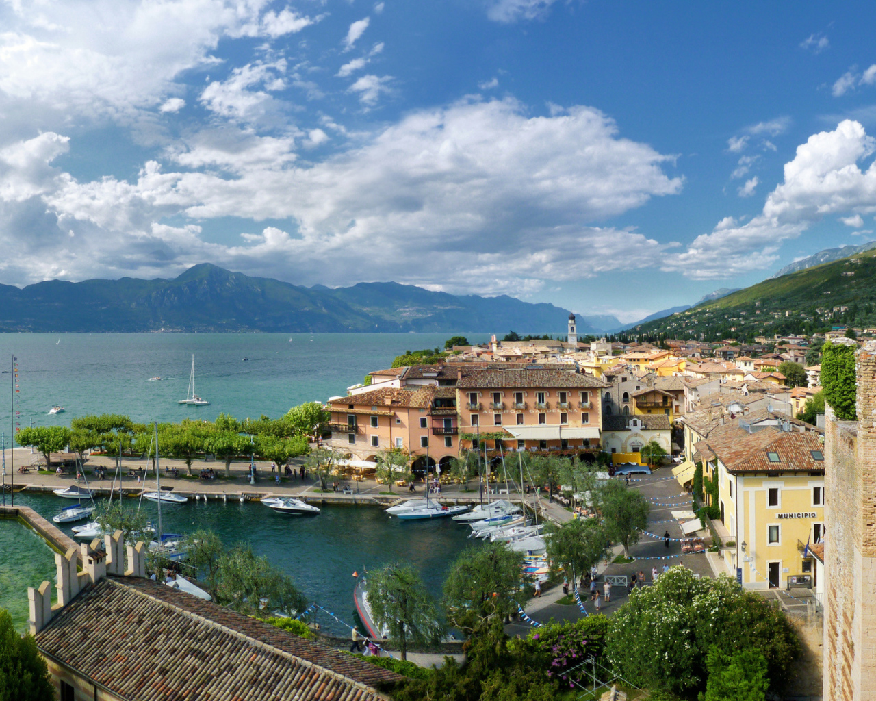 Коммуна Торри-дель-Бенако, Италия 