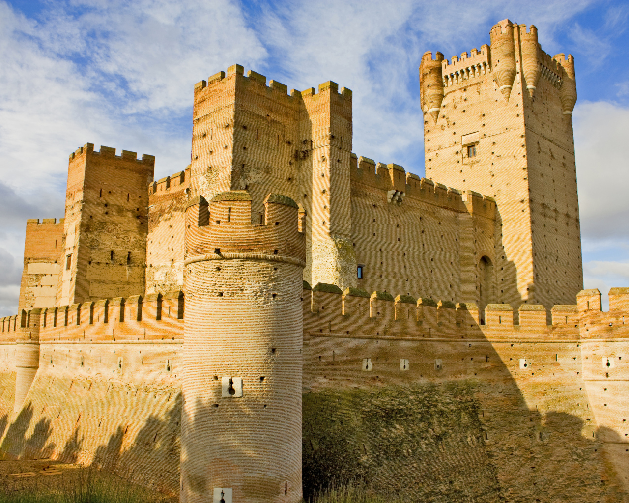 Замок Castillo de La Mota, Испания 