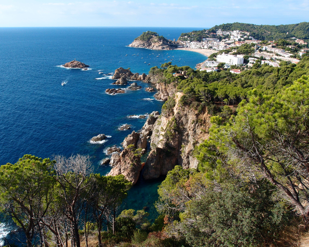 Скалистый берег Коста Брава, Испания